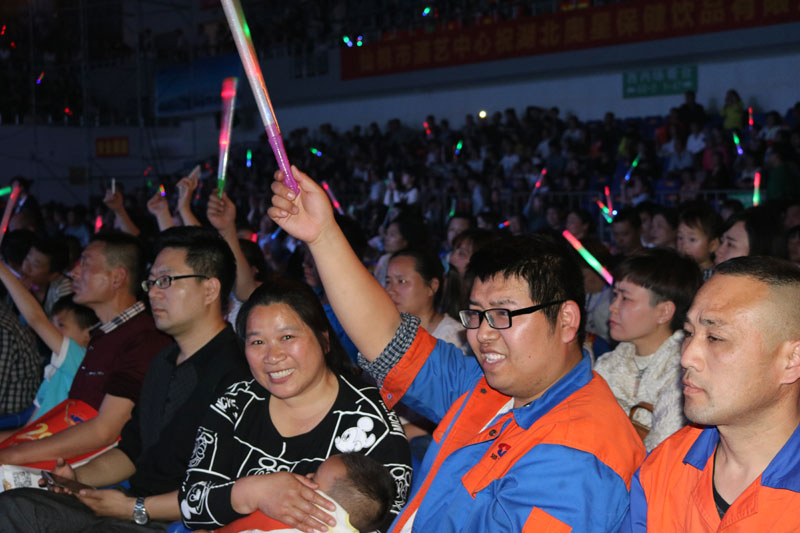 4000人同聚大型盛典，湖北奧星保健飲品有限公司二十周年慶典圓滿落幕！