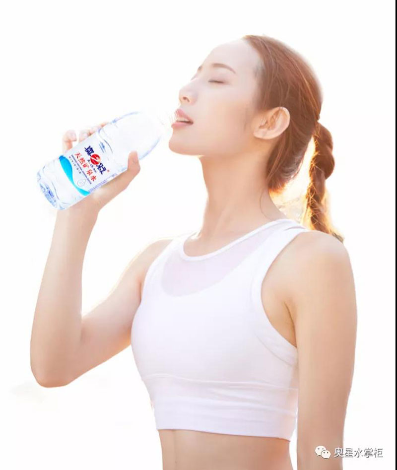 醫學保健專家明確指出：水是人體第一大必需營養素